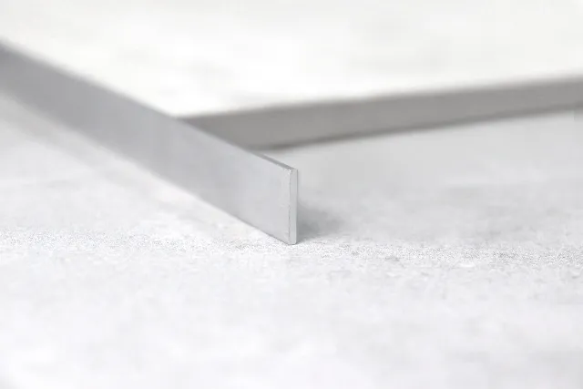 BAT Flat Bar
